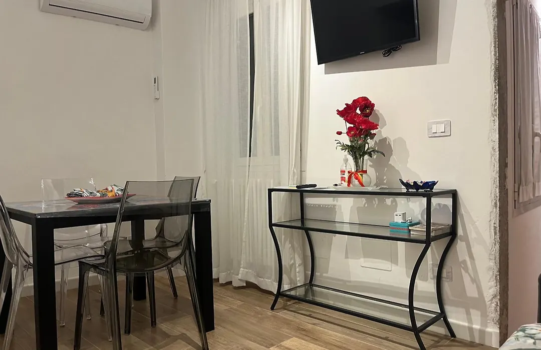 Flat in centro storico La casa di Luna-1